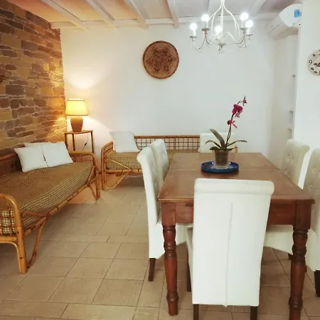 Apartment Casa Vacanze Ariosto *